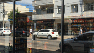 Benefícios do Insulfilm em Ambientes Comerciais de Alta Rotatividade