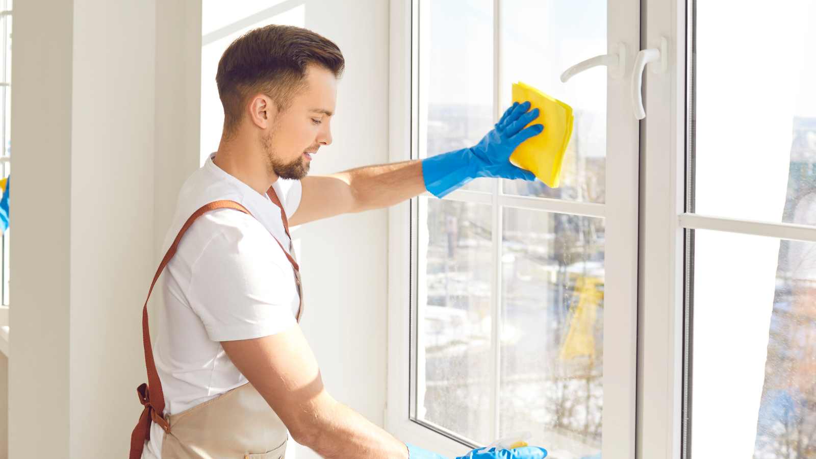 Manutenção e Limpeza de Insulfilm Residencial: Proteja e Preserve sua Película